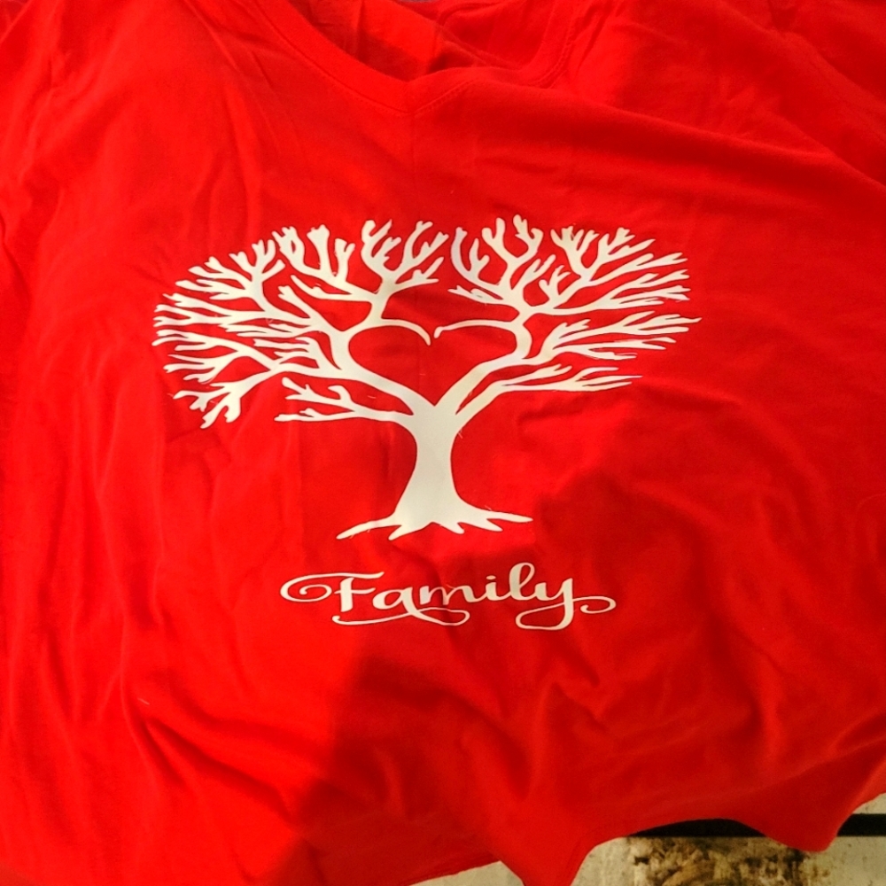 CUSTOM T SHIRTS